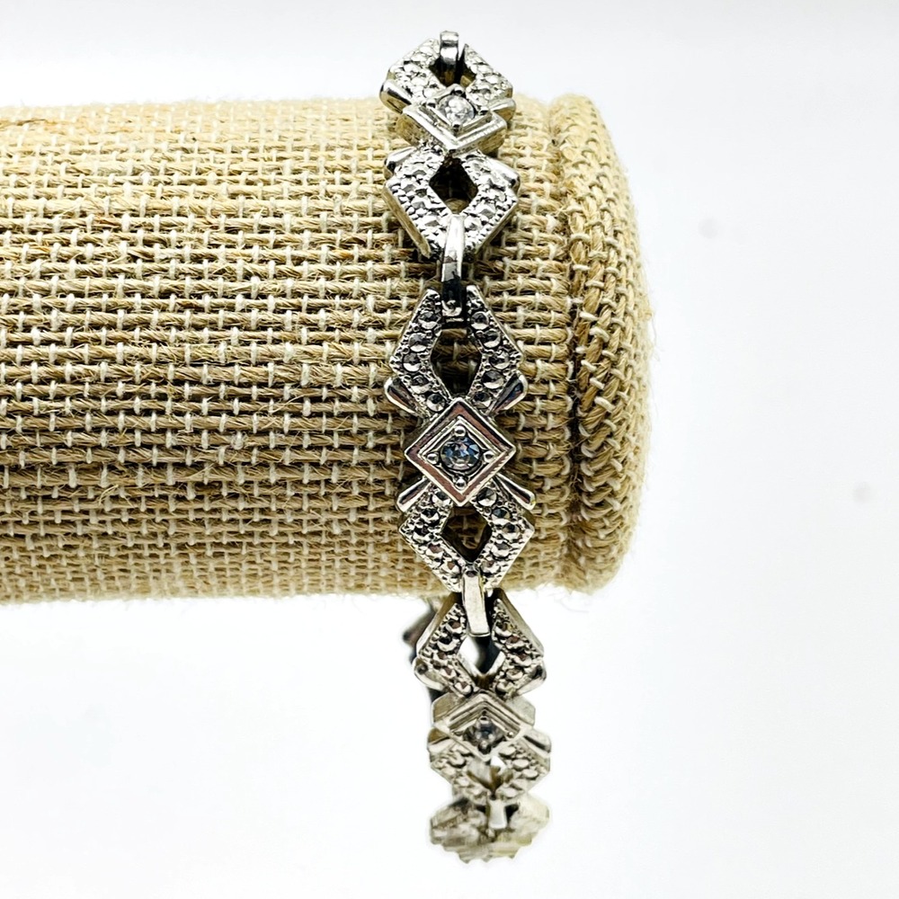 Signed Avon Silver Tone Link Bracelet Geometric X Panel Vintage